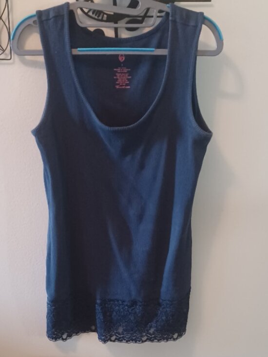 torrid Tops - PLUS Torrid Ribbed Navy Blue Tunic Tank Lace on Bottom Cotton Size 1